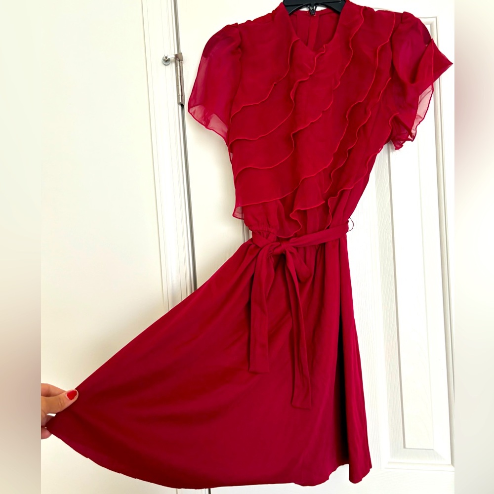 Vintage ruffle front bias cut tie knit dress dark raspberry color 😍